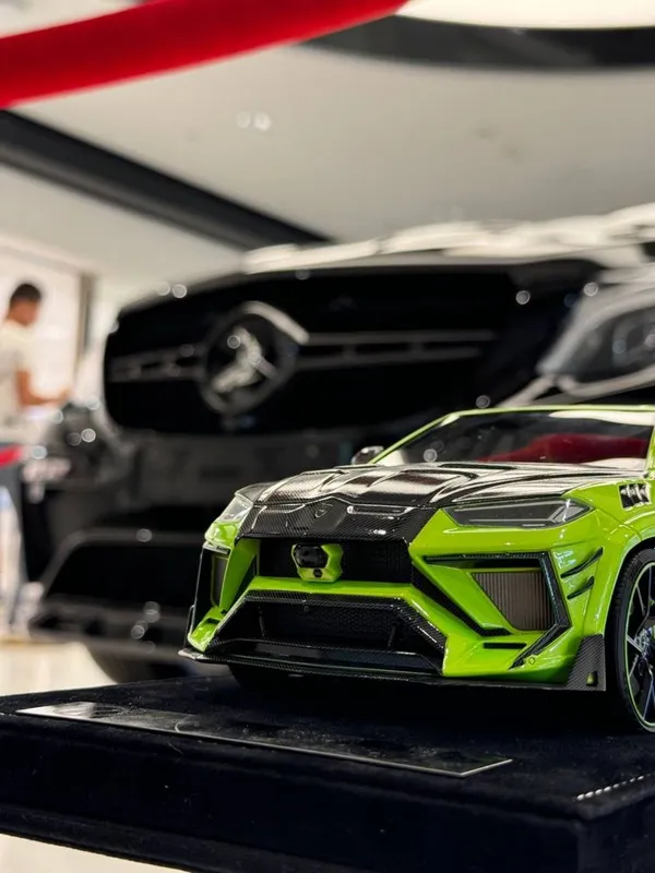 1:18 kolleksion modelcha Lamborghini urus 5