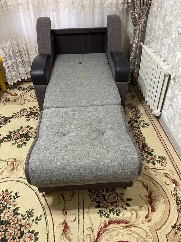 1 kishilik divan yig’iladi tagi sandiqli ancha narsa ketadi — фото 1
