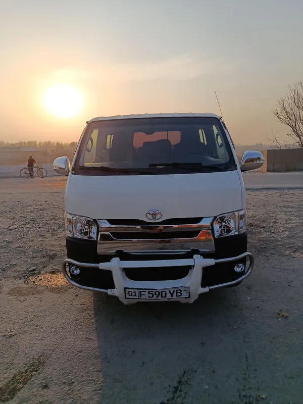 Тойота хайс Toyota hiace Тойота хайс Toyota hiace