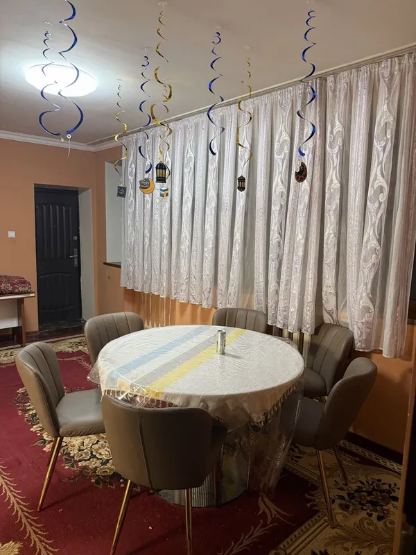 Bodomzorda 6 sotihli hovli. Remontlari bn. 4