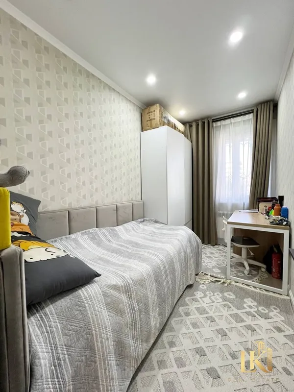 3 xonali kvartira sotiladi, 71 m², 5/9, Yakkasaroy tumani 8