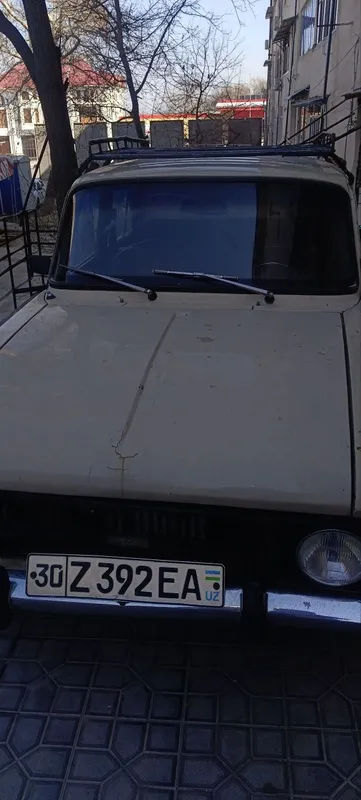 Москвич 1990, ярокли холатда 3 Москвич 1990, ярокли холатда 3