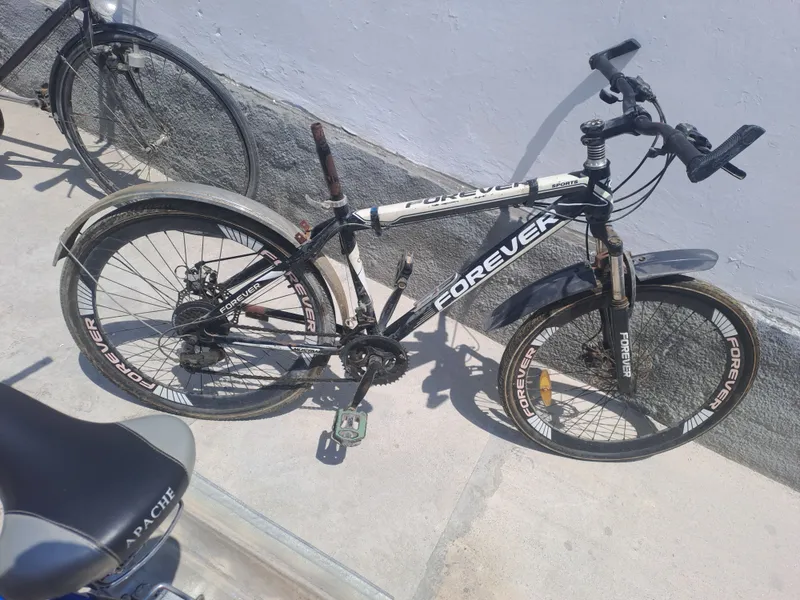 velosiped. 7×3 skorli. gorodskoy sotiladi velosiped. 7×3 skorli. gorodskoy sotiladi