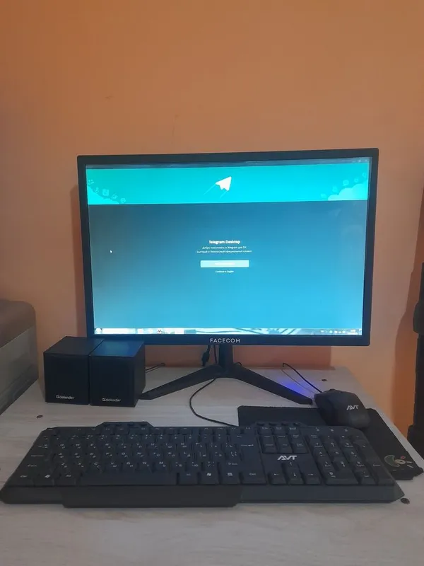 Kompyuter sotiladi ofisniy holati tiniq printer bilan birga sotiladi. 1 Kompyuter sotiladi ofisniy holati tiniq printer bilan birga sotiladi. 1