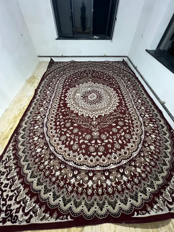 gilam 5/3 sotiladi 1 gilam 5/3 sotiladi 1