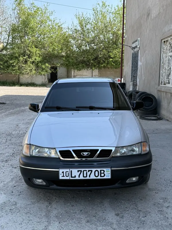 Nexia 1 sotiladi 4.600$