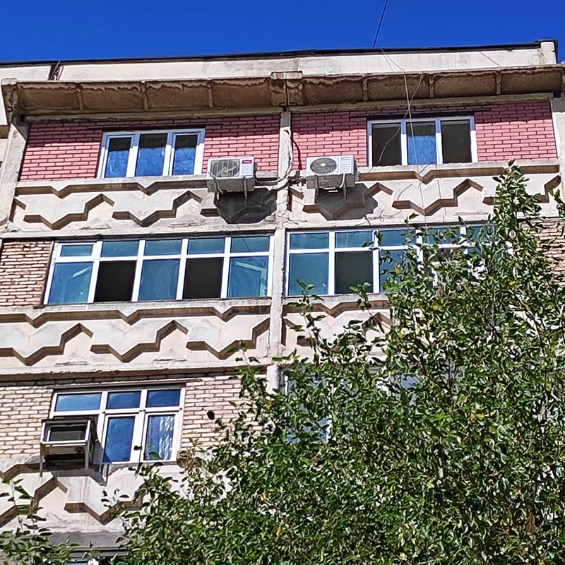 Кладка балкона облицовочный кирпич g'isht teramiz перегородки тумбы — фото 2