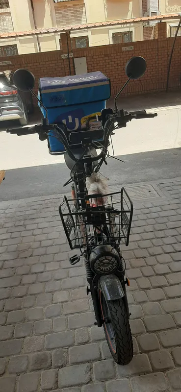elektro velik .....  skuter