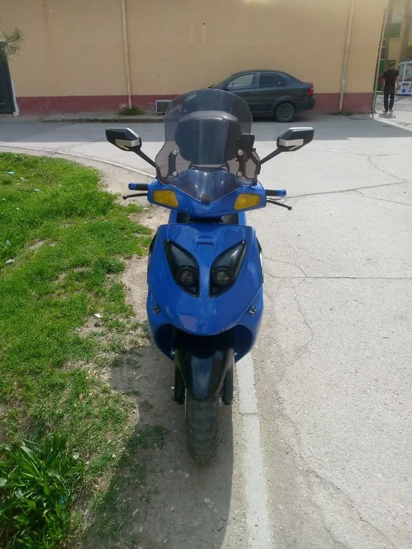 Продаю. Скутер