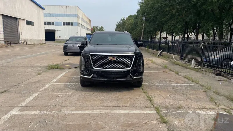 Cadillac Escalade ESV Long 2026 2 Cadillac Escalade ESV Long 2026 2