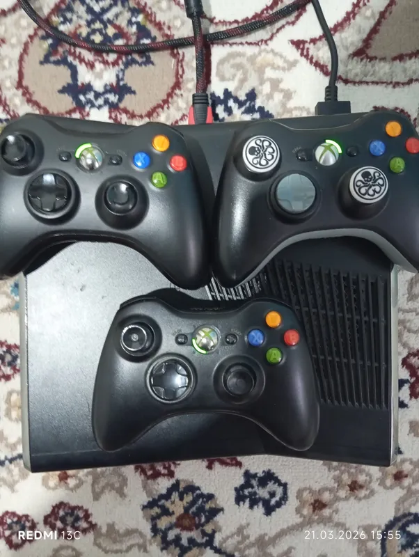 Xbox 360 slim 250gb 3 ta jostik va kinect — фото 1