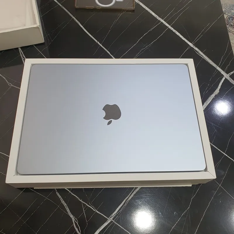 15-inch Macbook Air M4 Sky Blue