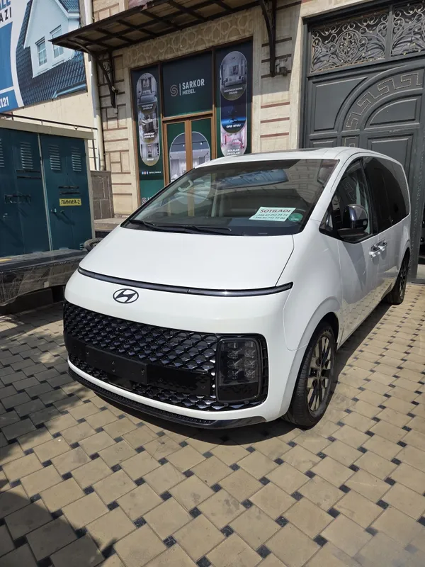 Hyundai staria full 1 Hyundai staria full 1