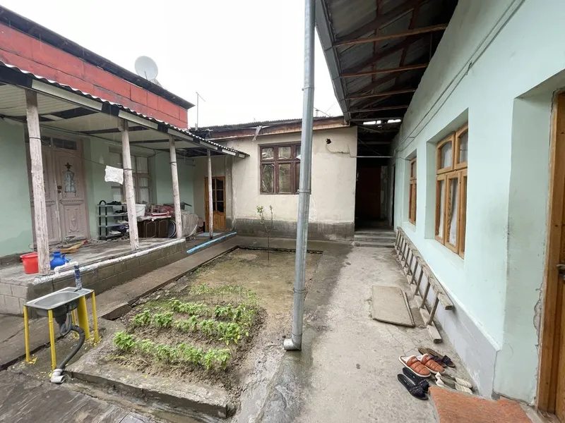 Uy hovli Srochniyga sotiladi eski shaharda — фото 4
