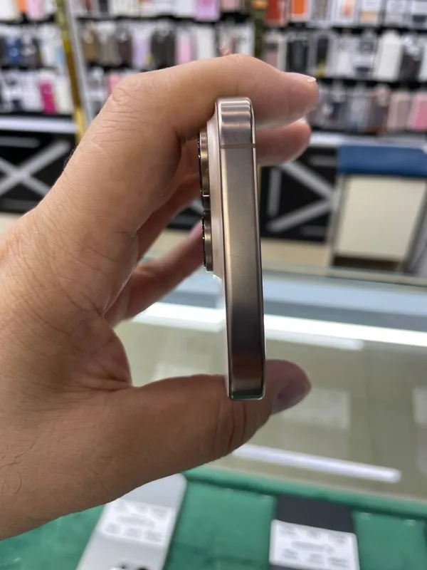 iPhone 16 Pro 7 iPhone 16 Pro 7