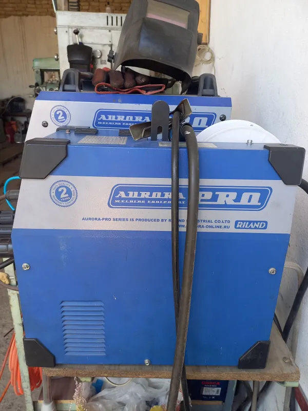 Сварочный аппарат AURORA PRO SPEEDWAY 200 IGBT 3 Сварочный аппарат AURORA PRO SPEEDWAY 200 IGBT 3
