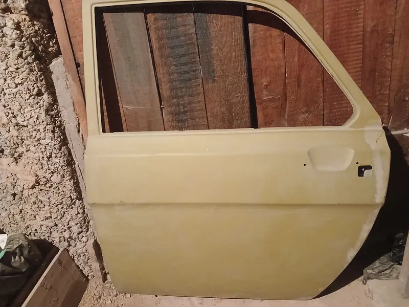 Volga Gaz 2101 uchun eshik 4