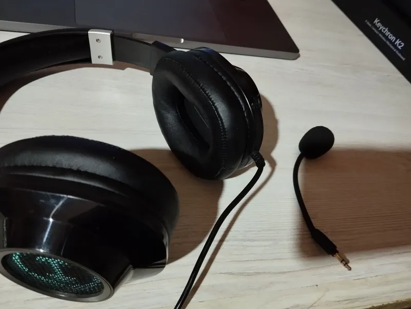 Naushnik Edifier G2 black original 1 Naushnik Edifier G2 black original 1