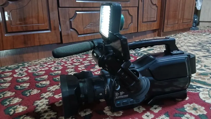 Sony DCR-1000 yaxshi holatda 2 Sony DCR-1000 yaxshi holatda 2