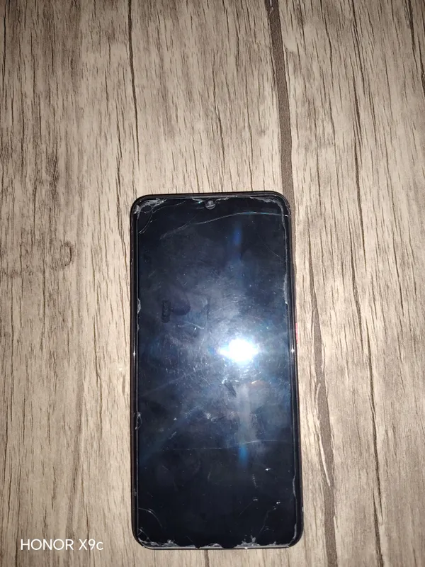 Нужен экран Vivoga 1