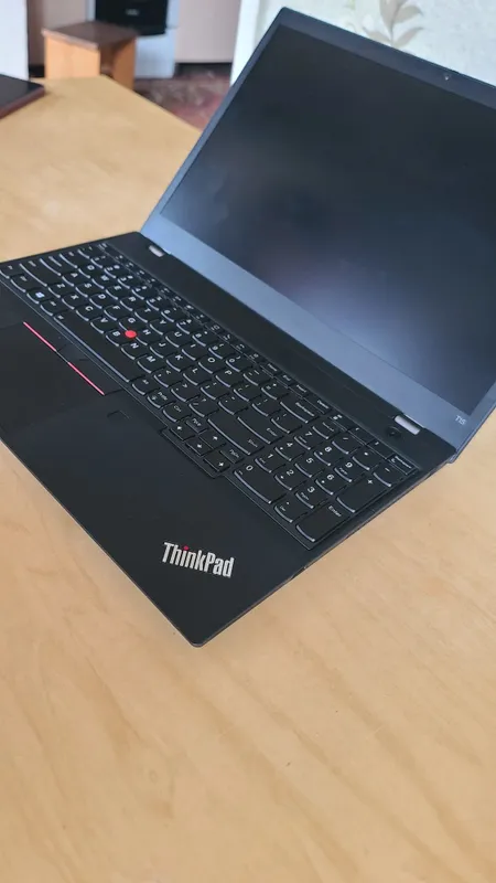 Lenovi thingpad t15 i5 8/256 — фото 1