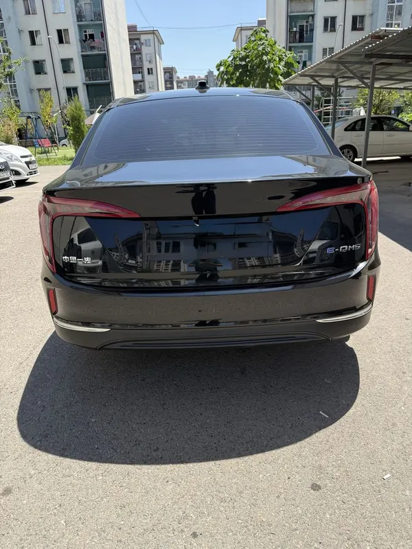 Hongqi 5 2024 fuul ideal 2 Hongqi 5 2024 fuul ideal 2