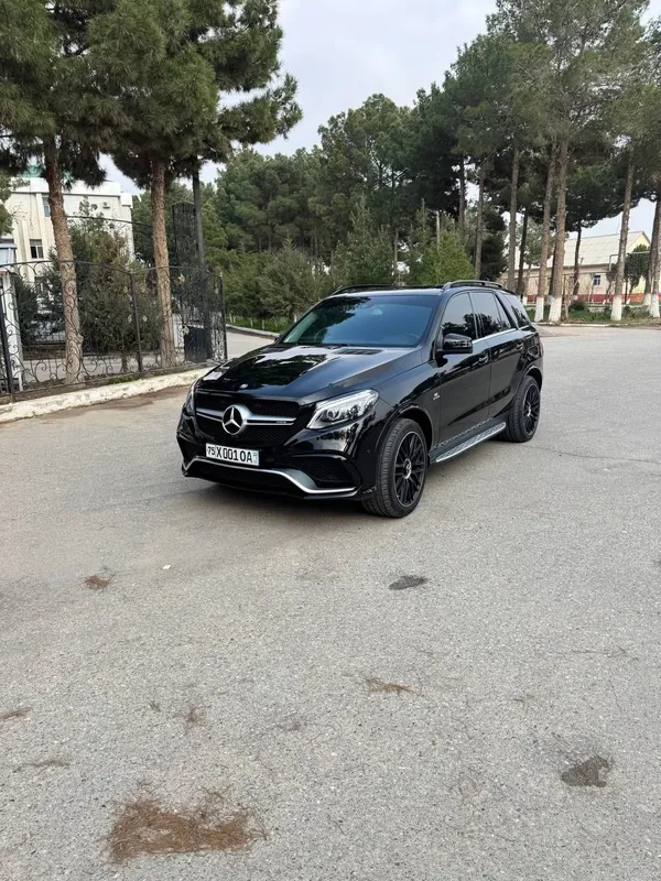 Mercedes ml350 sotiladi
