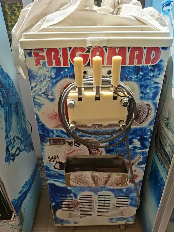 Фризер аппарат 1700$ 1