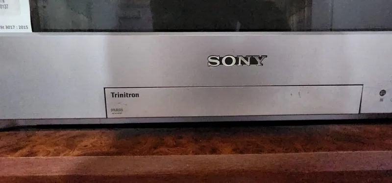 Soni 72 диогнал телевизор 3 Soni 72 диогнал телевизор 3