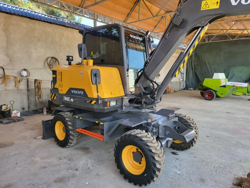 Mini Volvo 60 pro ekskvator karea dan zuri keldi. — фото 1