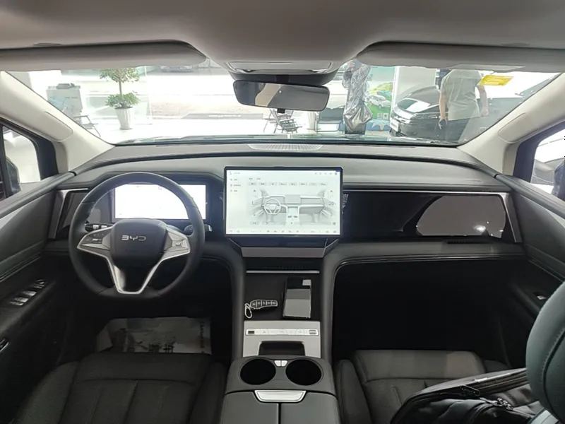 BYD M9, 2025 gibrid 7 oʻrindiqli 5 BYD M9, 2025 gibrid 7 oʻrindiqli 5