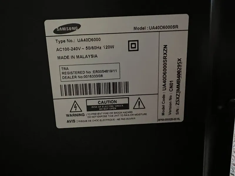 Samsung 2 in 1 televizor (Smart TV & 3D). Diagonali 102 sm. 2 Samsung 2 in 1 televizor (Smart TV & 3D). Diagonali 102 sm. 2