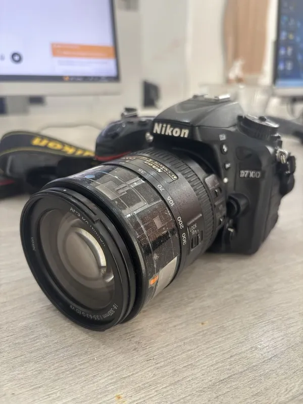 Легендарный nikon d7100 с обьективом 18-300 4