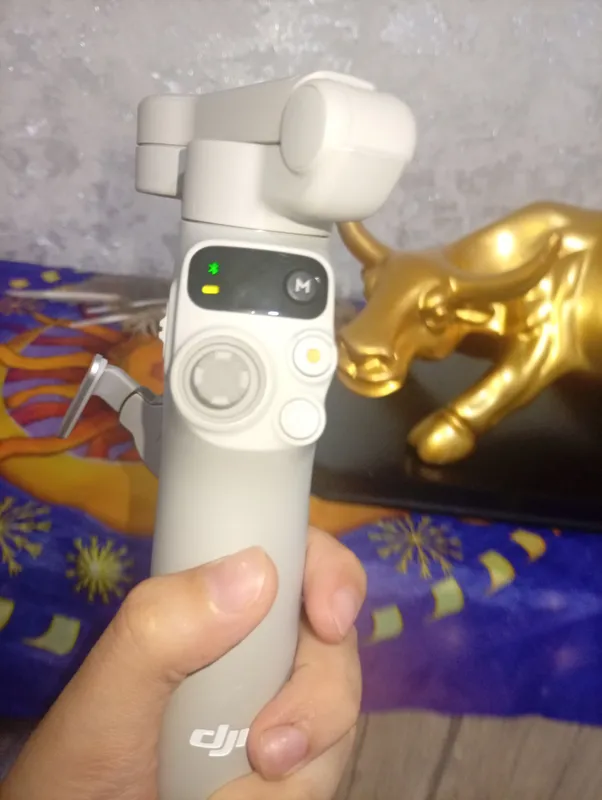 DJI Osmo Mobile SE 3 DJI Osmo Mobile SE 3