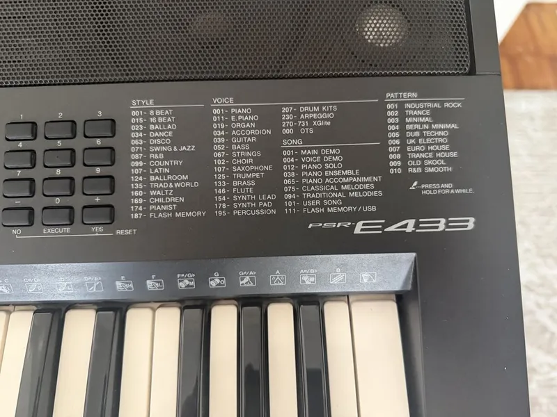 Синтезатор Yamaha продается — фото 1