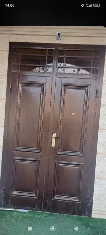 Damir eshik sotiladi