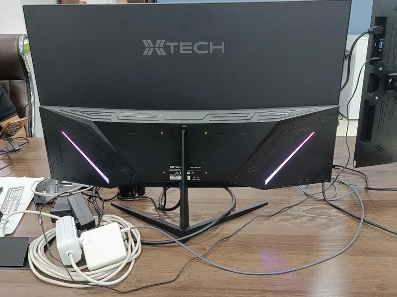 Gaming monitor 32" inch, curved, 240 Hz — фото 4