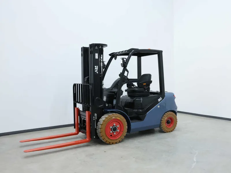 Вилочный электропогрузчик Royal Forklift 3 тонны Кара Kara — фото 6