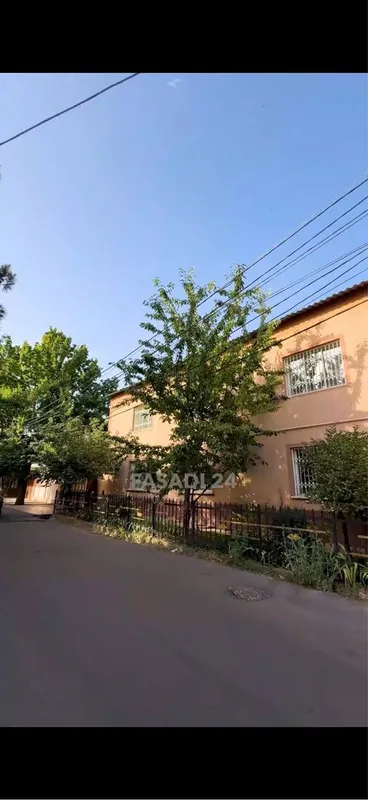 Yakkasroyda Restauran hotel shunga oxshash xizmat uchun uchastka sotil