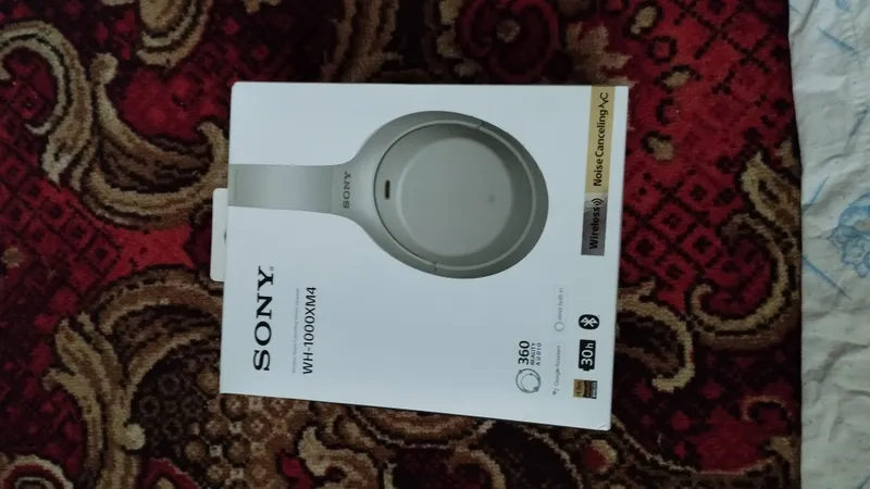 SONY WH 1000 XM4