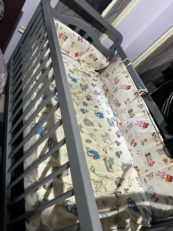 Продам детскую кроватку