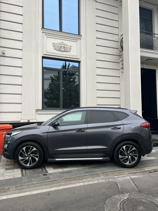 Hyundai Tucson High-Tech Plus — фото 1