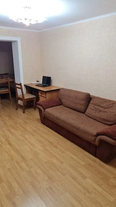 2-комн квартира, 52 м², 3/5 этаж (вторичка), Мирзо-Улугбек, Аккурган (метро Пушкин) — фото 1
