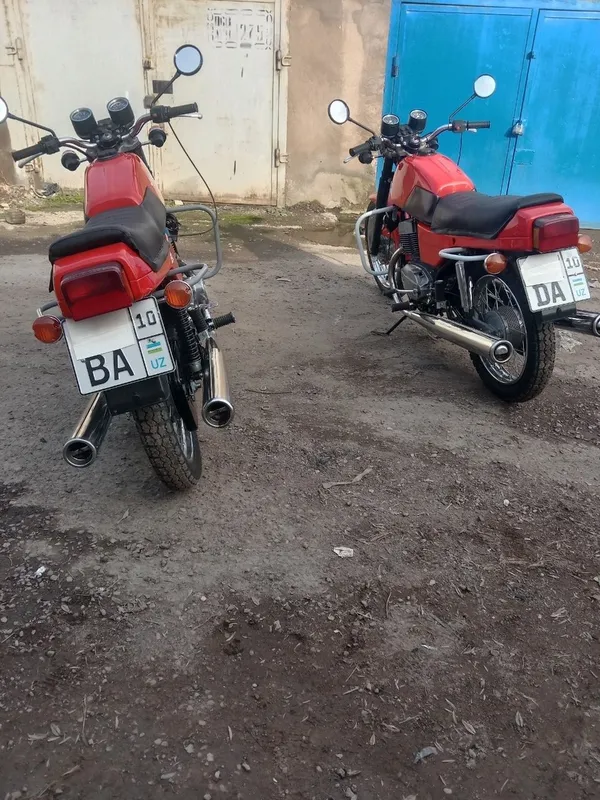 Java mototsikl 2 ta. Dakumenti bor. 850$ 1250$.