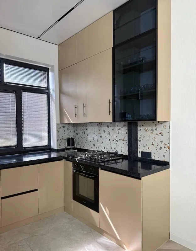 mirzo ulug'bek tumani 2 xona ijaraga uy 340 6
