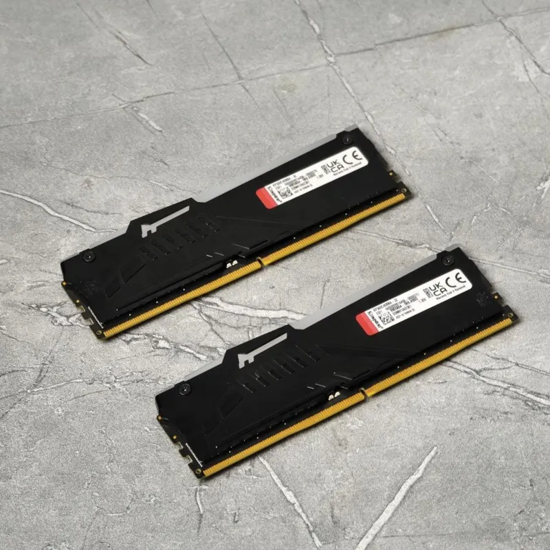 Оперативки DDR5 2х комплект 4 Оперативки DDR5 2х комплект 4
