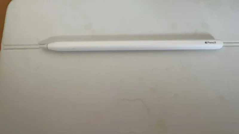 iPad Pro 11″ M1 128 ГБ + Apple Pencil 2 + Magic Keyboard 8