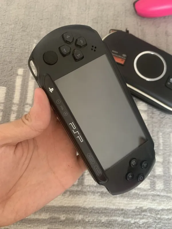 PsP street. 8gb лик2 та флешкаси+жехол сумкааси бонус 2