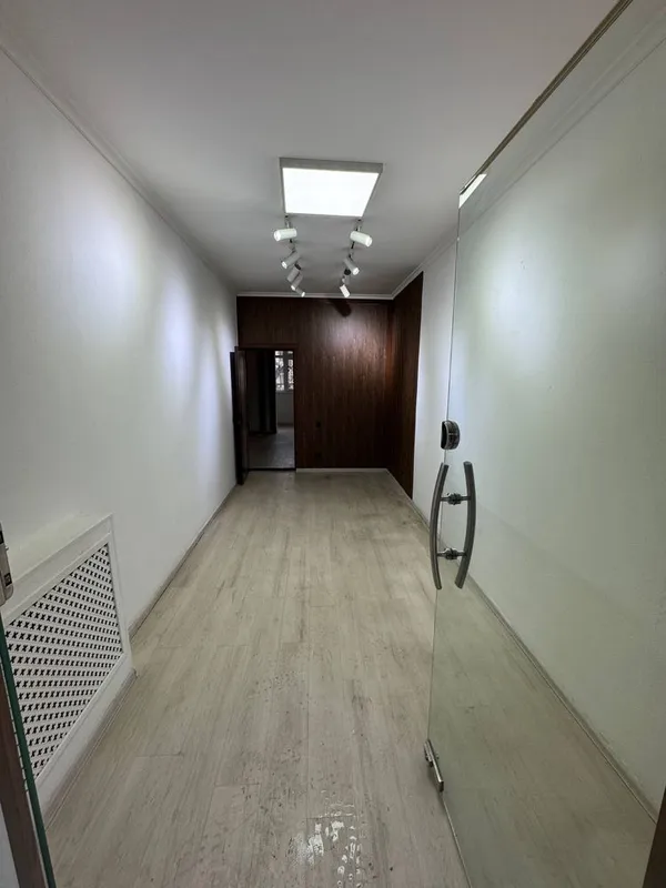 Продается Нежилое В центре 3х комн 1-я линия Яккасарай Ор-р Qanotchi — фото 2