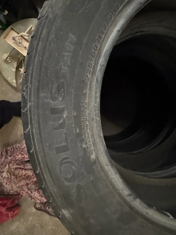 Покрышки KUMHO SOLUS 225/60 R17 3